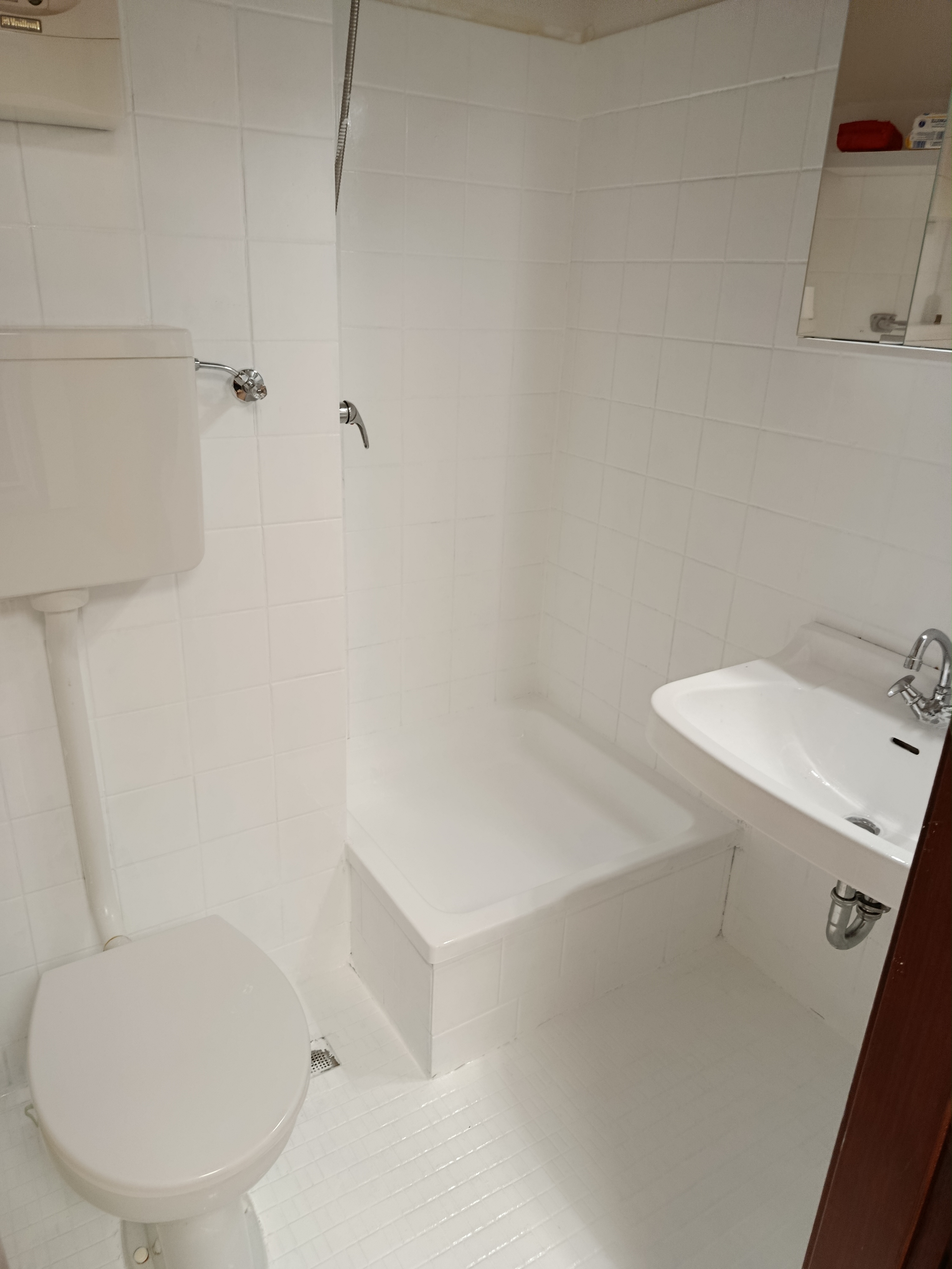 Badezimmer mit Dusche – Ferienwohnung Altenau